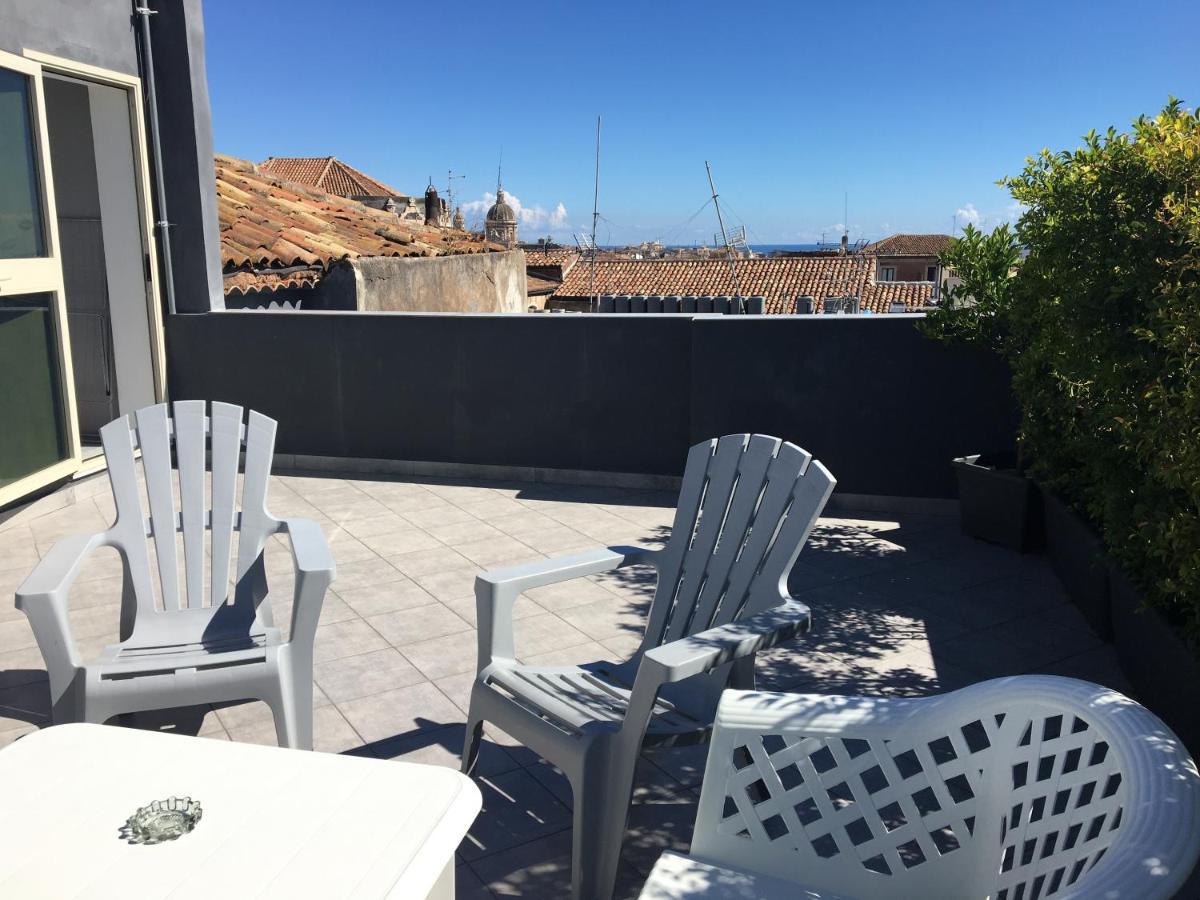 Lm Apartment - View Over The City Catania Exterior photo