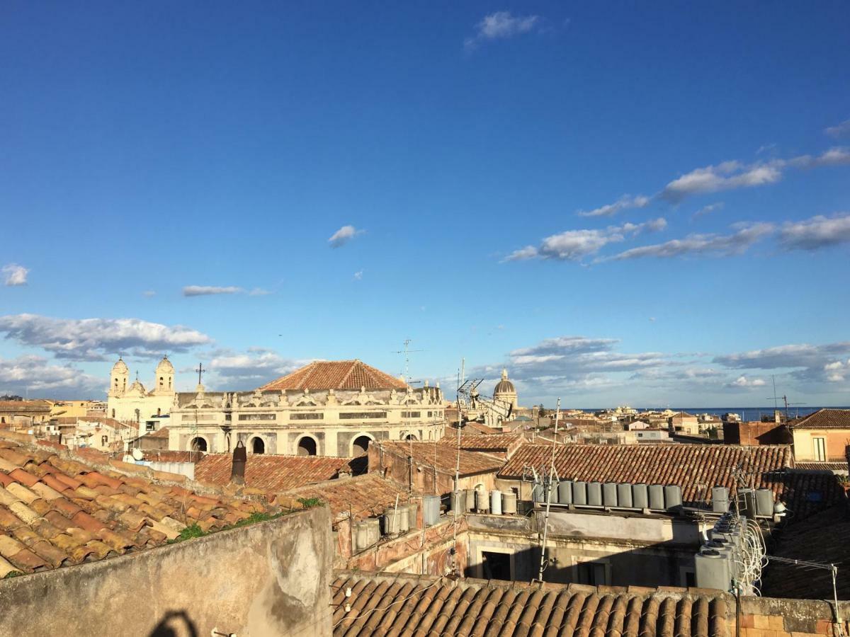 Lm Apartment - View Over The City Catania Exterior photo